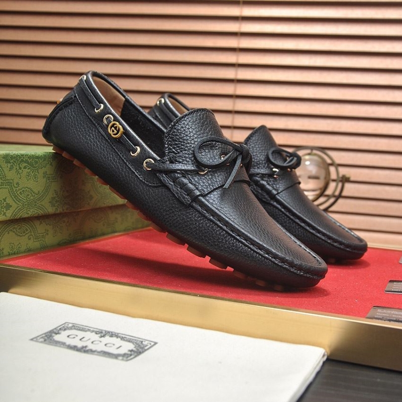 G*u*i leather shoes